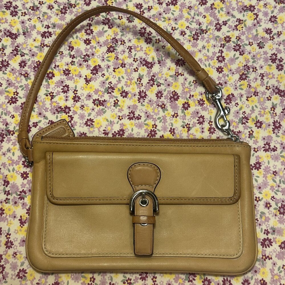 Vintage Coach Wristlet Camel Tan Leather Silver Hardwear Key Tag Wallet/Clutch